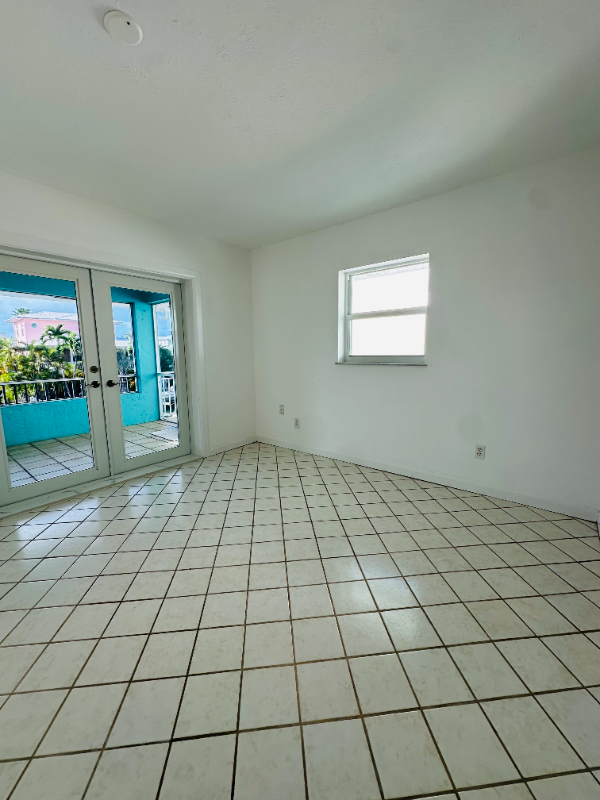 486 Airport Dr S - Photo 6 of 19