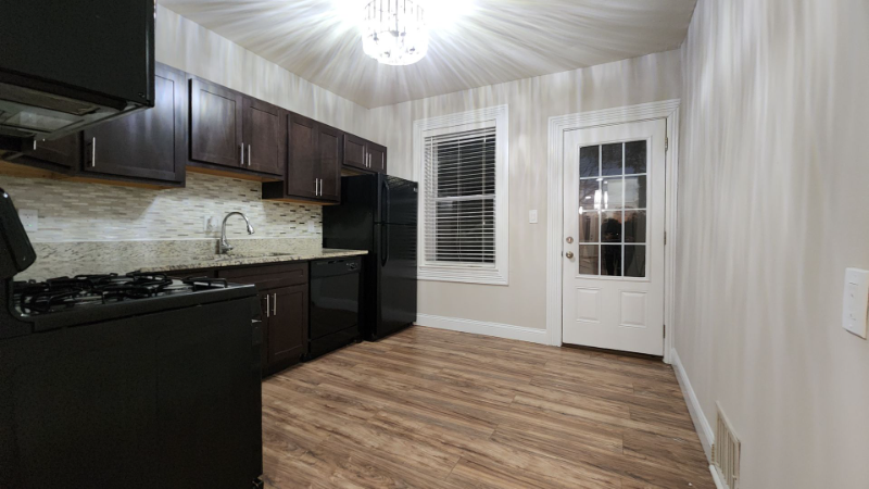 1029 Central Ave #1stFL - Photo 2 of 14