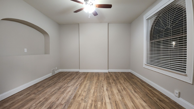 1029 Central Ave #1stFL - Photo 4 of 14