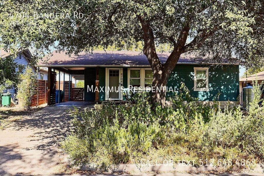 4704 Bandera Rd - Photo 2 of 19