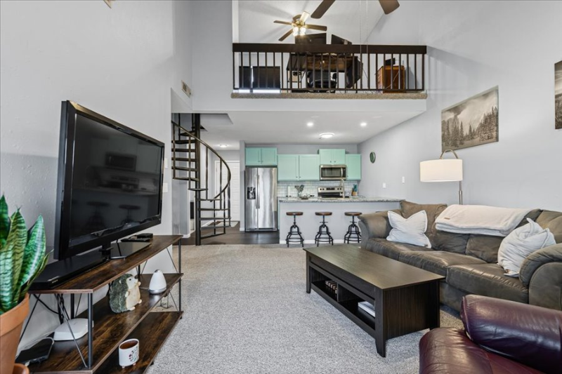 2417 Hartford Rd - Photo 6 of 21