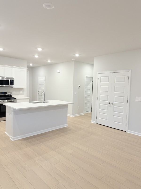 130 Willow Ln - Photo 5 of 20