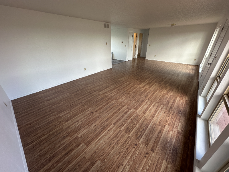 154 S Moose Dr - Photo 4 of 24