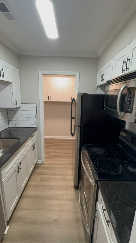 8440 Rust Wood Pl - Photo 3 of 20