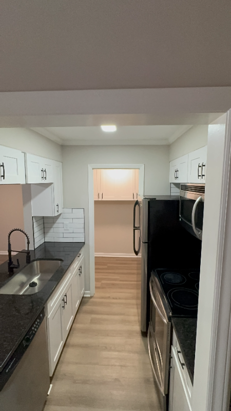 8440 Rust Wood Pl - Photo 4 of 20