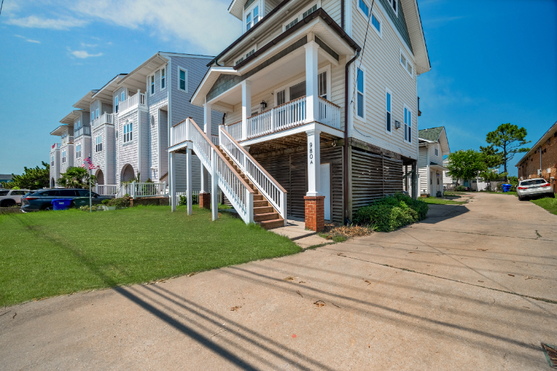 980 W Ocean View Ave #A - Photo 2 of 18