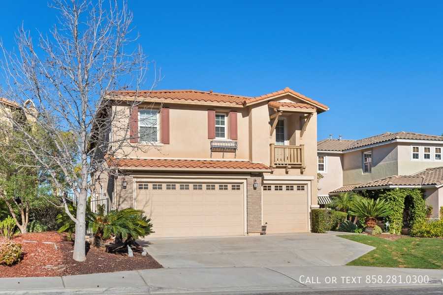 1177 Parkview Dr - Photo 2 of 35