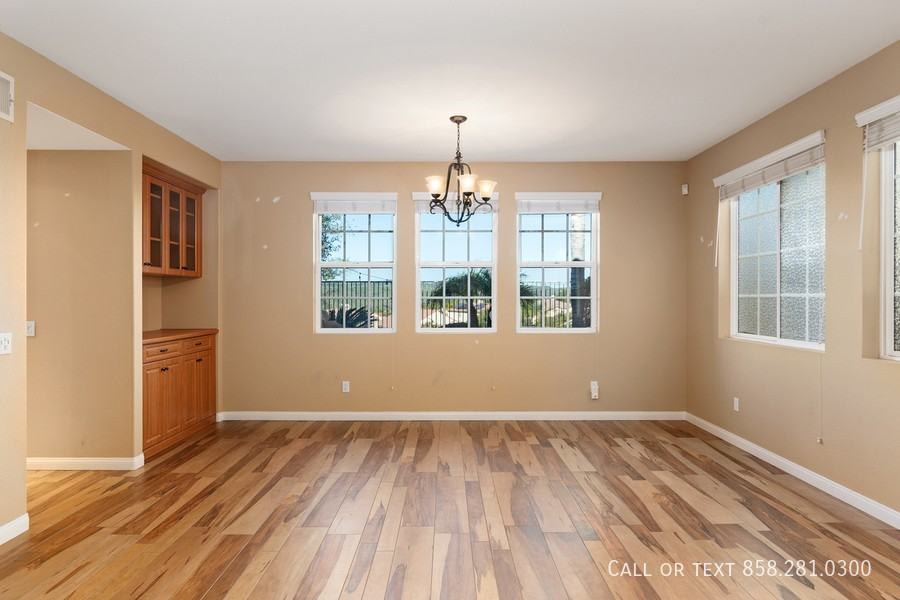 1177 Parkview Dr - Photo 7 of 35