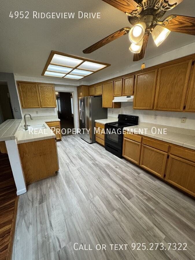 4952 Ridgeview Dr - Photo 7 of 25