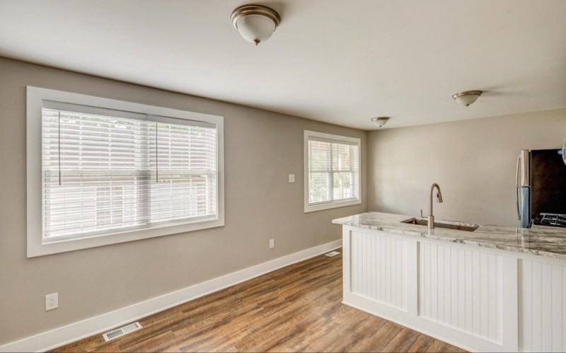 412 S Charleston Ave #A - Photo 2 of 11