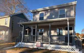 404 Sharp St N - Photo 1 of 1