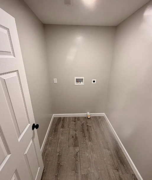 404 Sharp St N - Photo 6 of 9