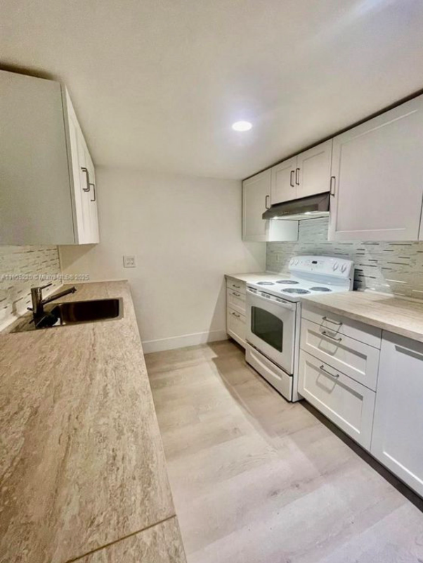 4399 Nwave #11-3D - Photo 2 of 12