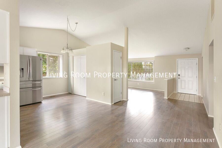 8715 Ne 109th Ct - Photo 3 of 16