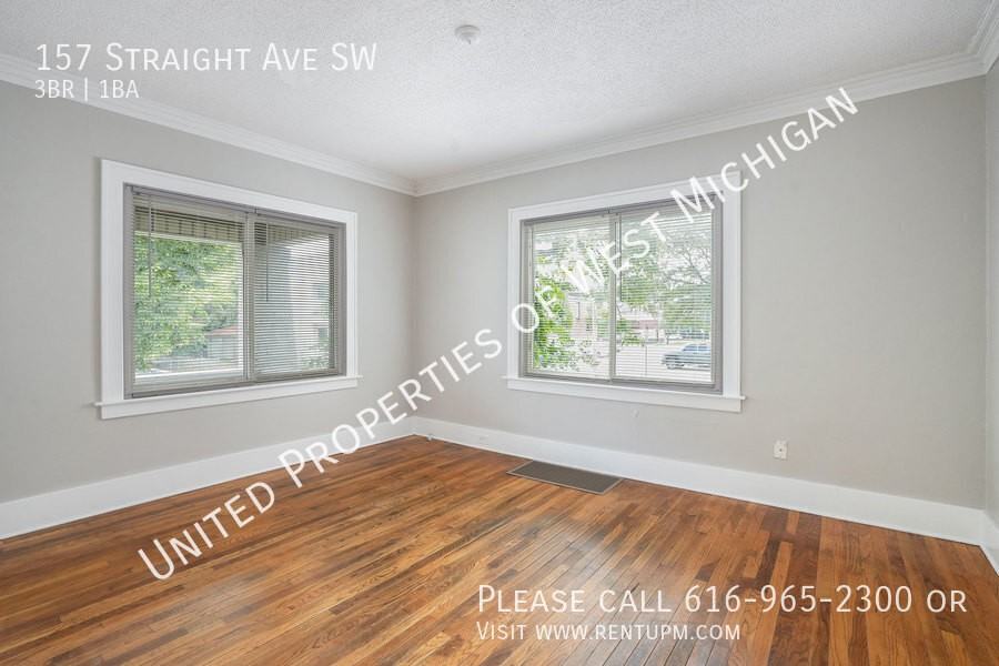 157 Straight Ave Sw - Photo 6 of 19