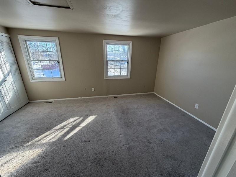 8 Fireside Ct - Photo 5 of 8