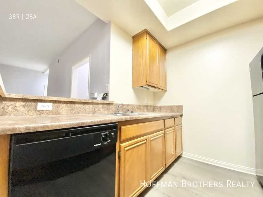 3625 Jasmine Ave #201 - Photo 2 of 10