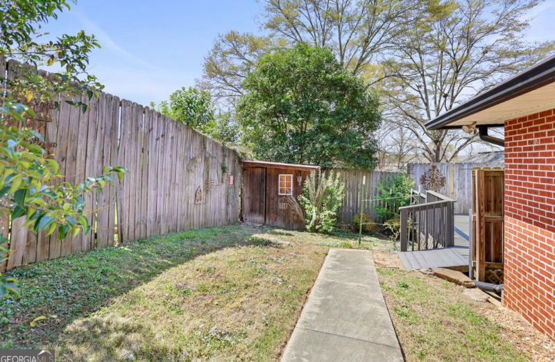 102 Church St - Photo 3 of 20