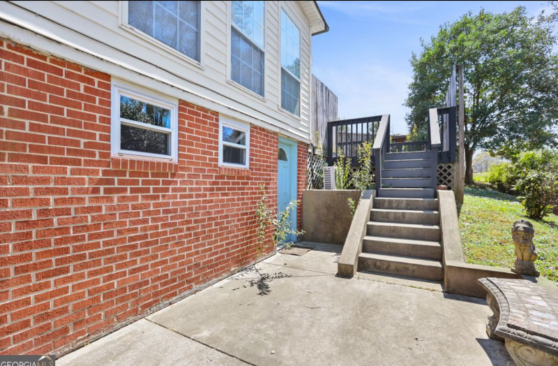 102 Church St - Photo 6 of 6