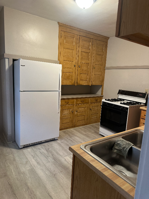 1203 W 26th St #1UPSTAIRS - Photo 4 of 7