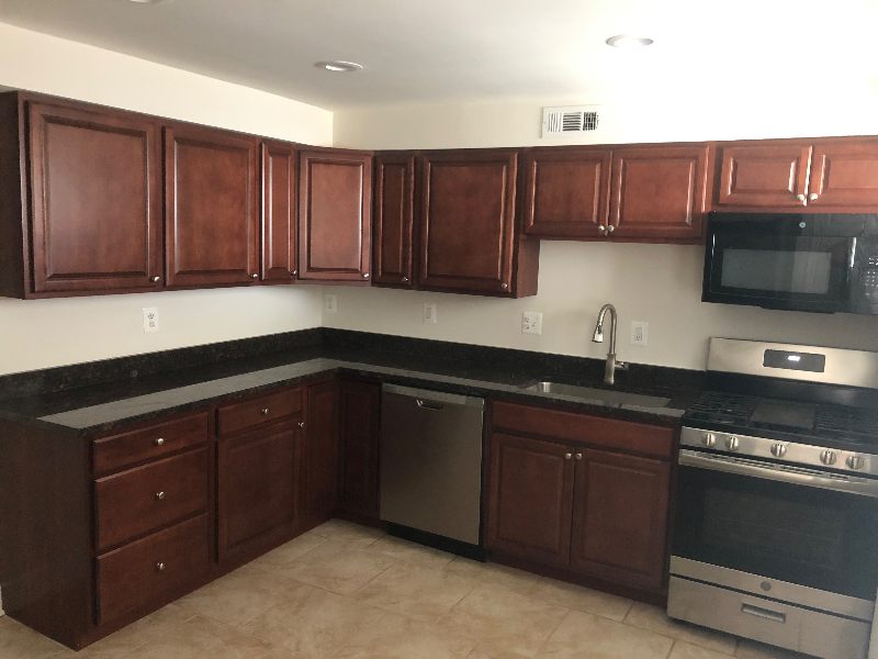 1913 Searles Rd - Photo 3 of 19