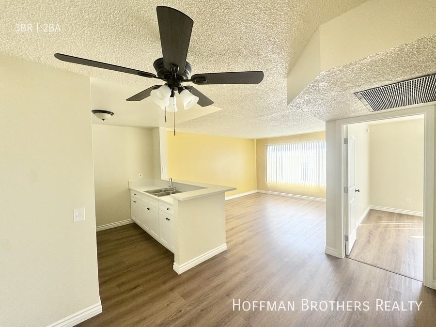 9233 Van Nuys Blvd #118 - Photo 2 of 11