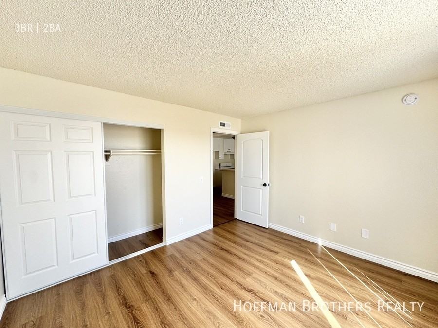 9233 Van Nuys Blvd #118 - Photo 7 of 11