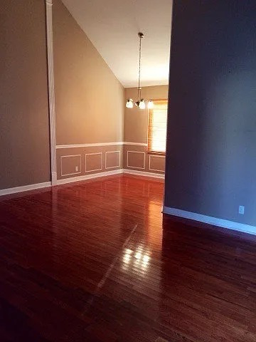 1253 Rosewood Ln Crystal Lake Il - Photo 2 of 10