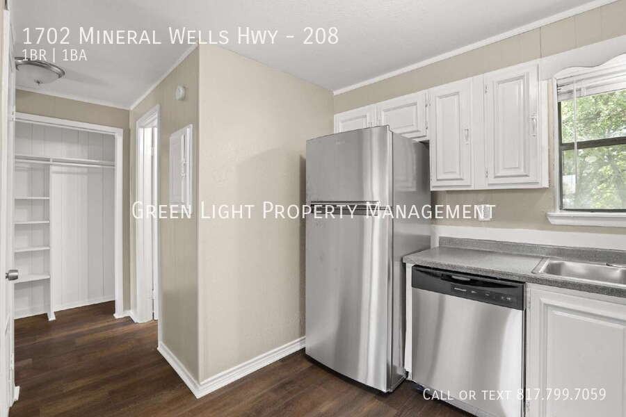 1702 Mineral Wells Hwy #208 - Photo 7 of 11