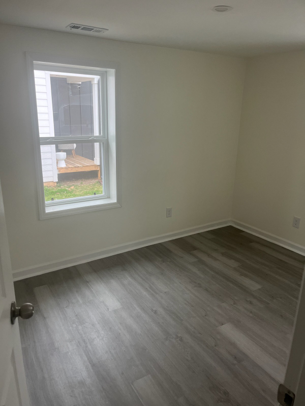 728 Rodey Ave - Photo 6 of 14