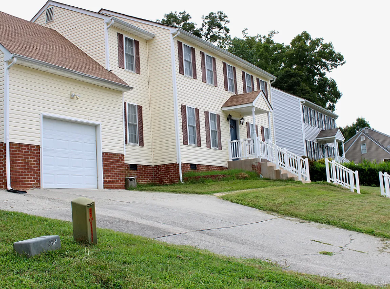 3730 Carrie Ridge Ct - Photo 4 of 20