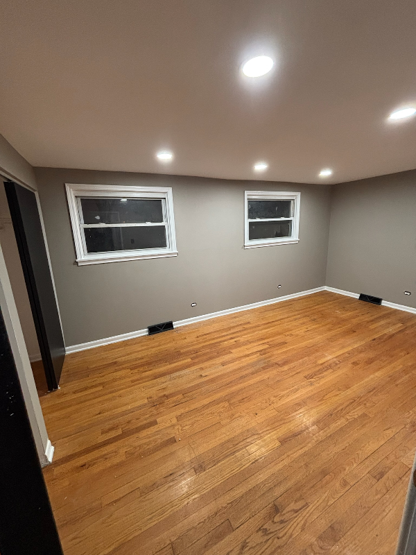 11741 S Laflin St - Photo 7 of 13