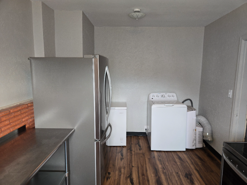 798 E Abriendo Ave - Photo 7 of 20