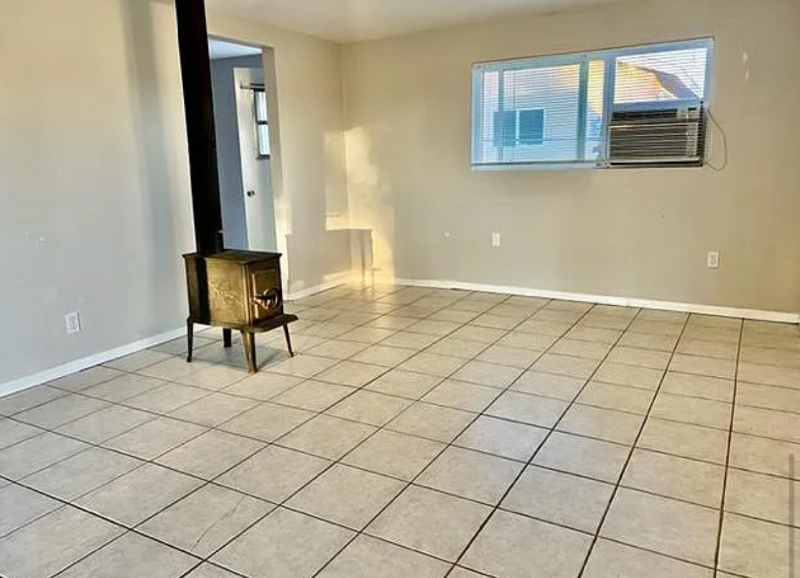 1745 Warnock Dr #A - Photo 6 of 8