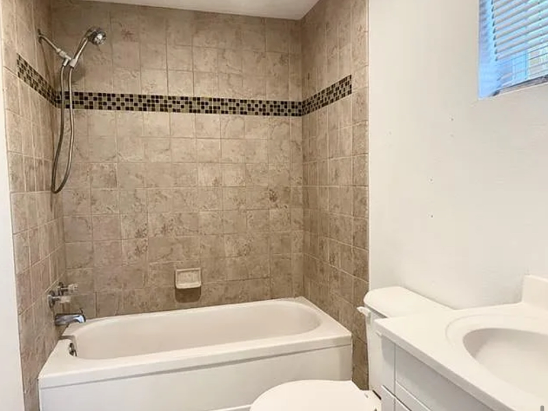 1745 Warnock Dr #A - Photo 7 of 8