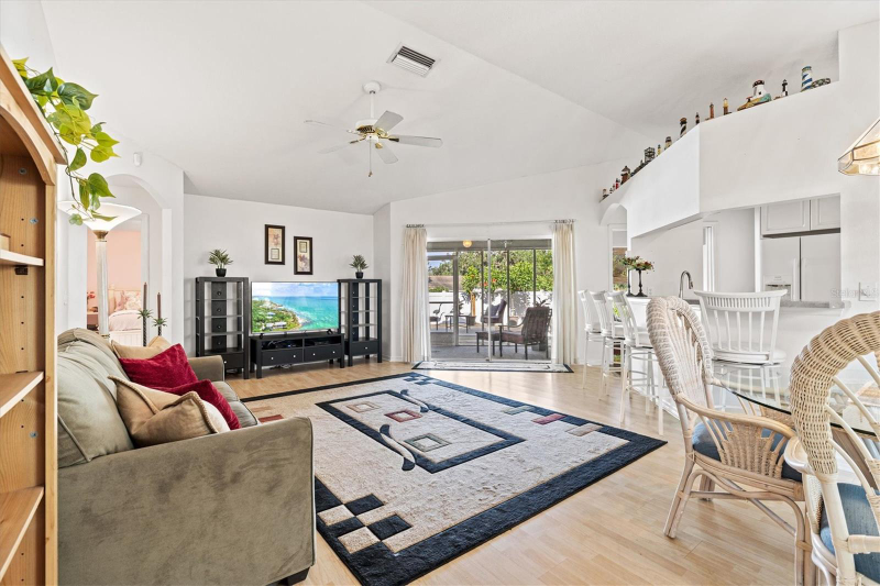 5128 18th Ln E - Photo 4 of 20