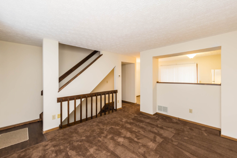 818 Annagladys Dr - Photo 3 of 20