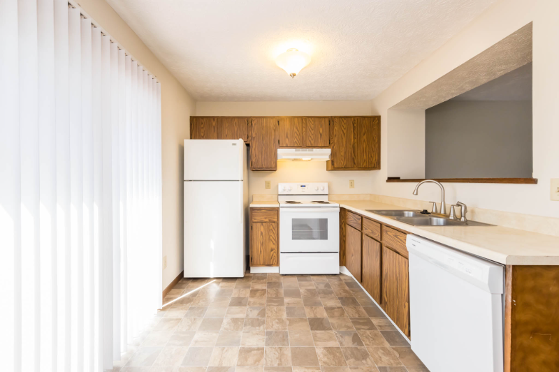 818 Annagladys Dr - Photo 4 of 20