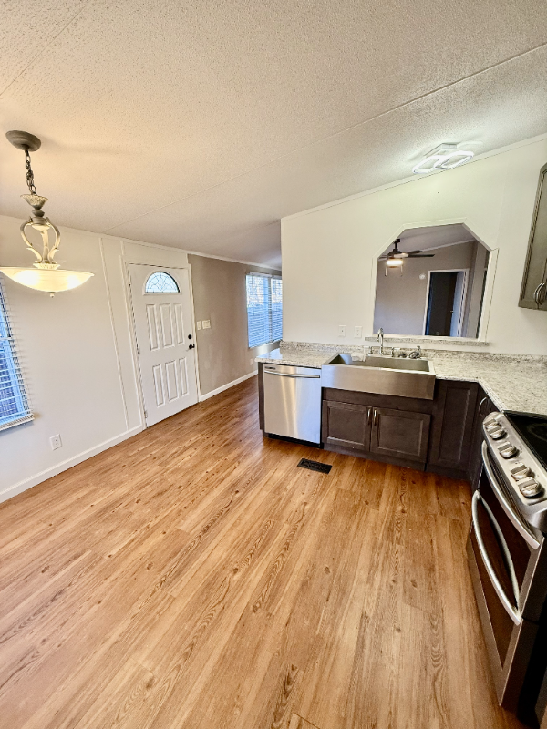 17 Emmy Ln - Photo 3 of 20