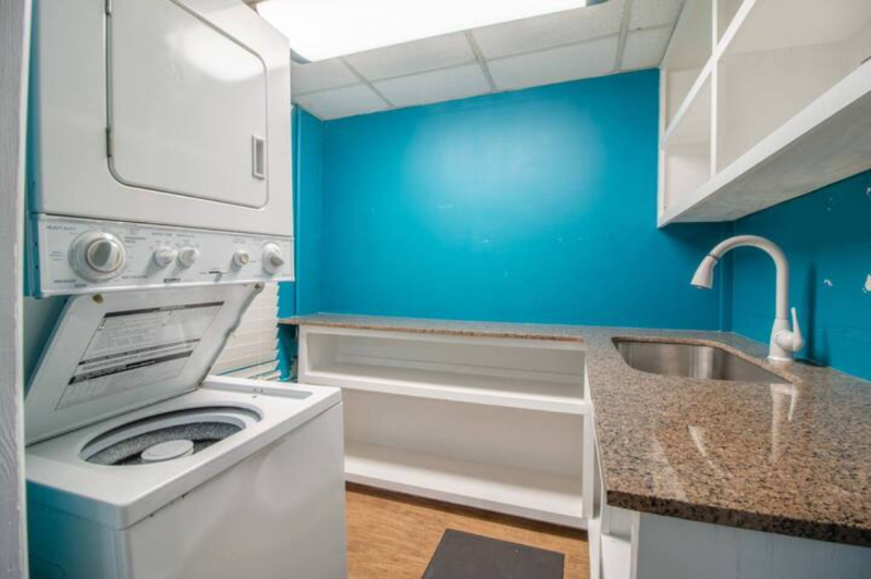 3120 Peel Ave #4 - Photo 4 of 7