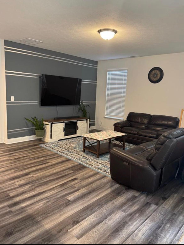 6995 Pickett Pl - Photo 4 of 17