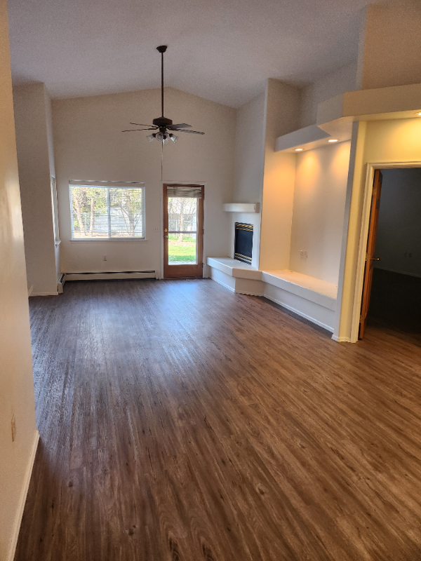 407 Willow Ridge Ct - Photo 4 of 15