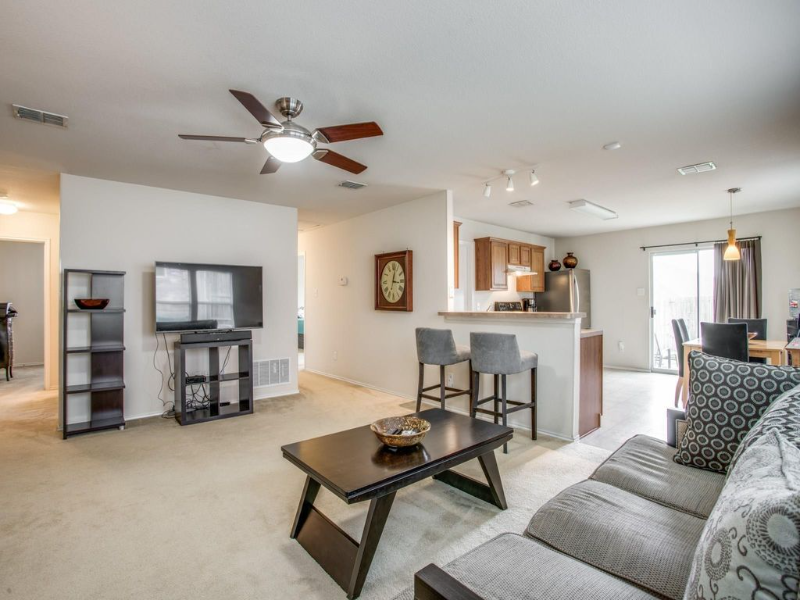 1618 Duet Dr - Photo 2 of 12