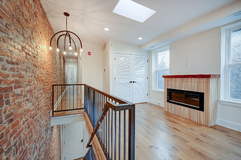 2836 W Diamond St #B207 - Photo 3 of 20