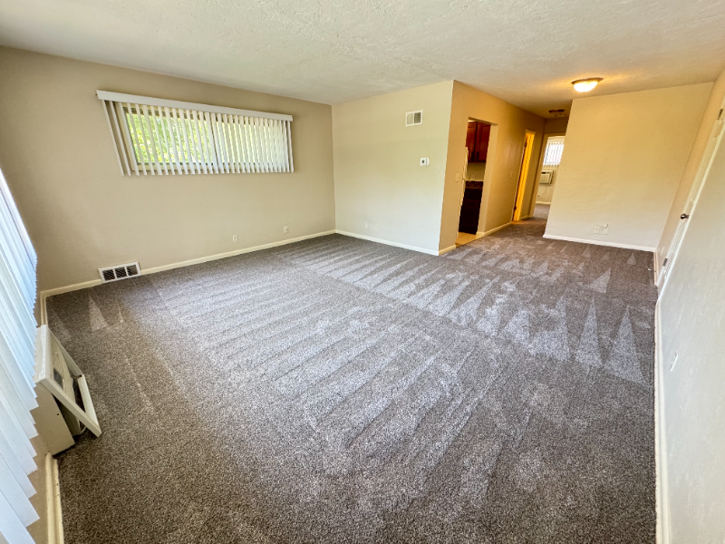 1400 S 20th St #7 - Photo 3 of 11