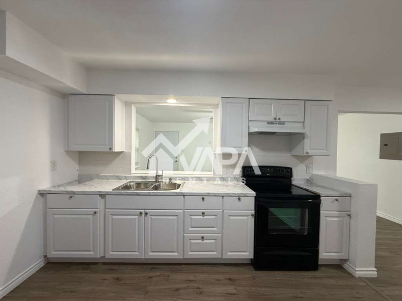 231 Middlebury Dr - Photo 4 of 19