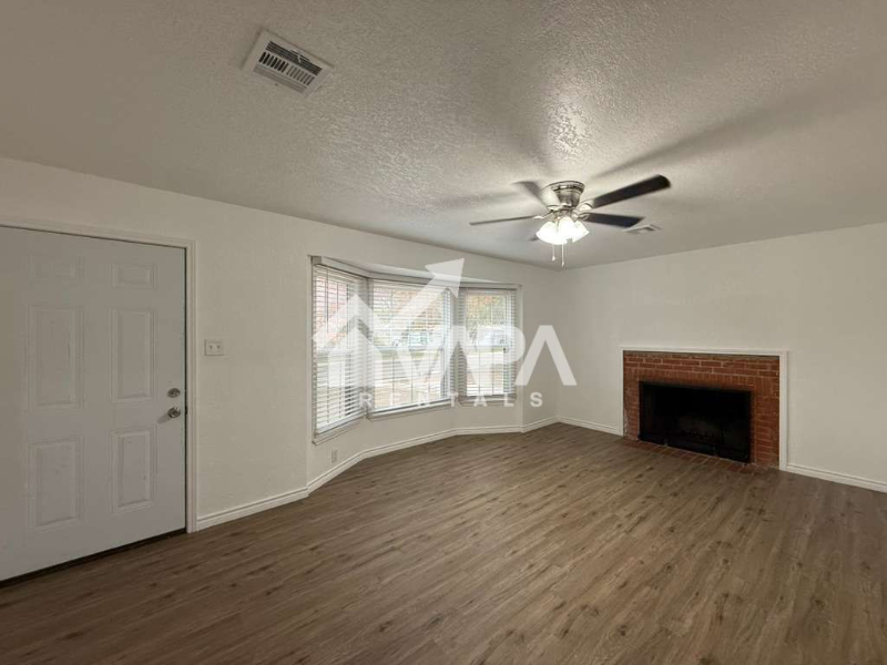 231 Middlebury Dr - Photo 6 of 19