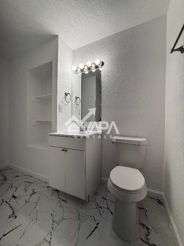 143 Huxley Dr - Photo 5 of 15