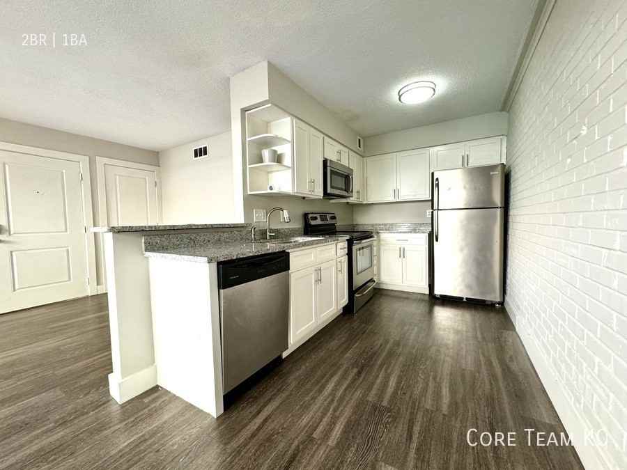 4916 Grand Ave #4912-04 - Photo 3 of 16