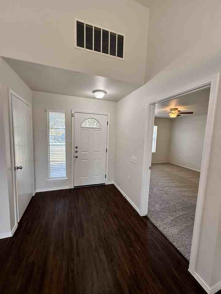 18304 Belfry Pass #1 - Photo 4 of 27